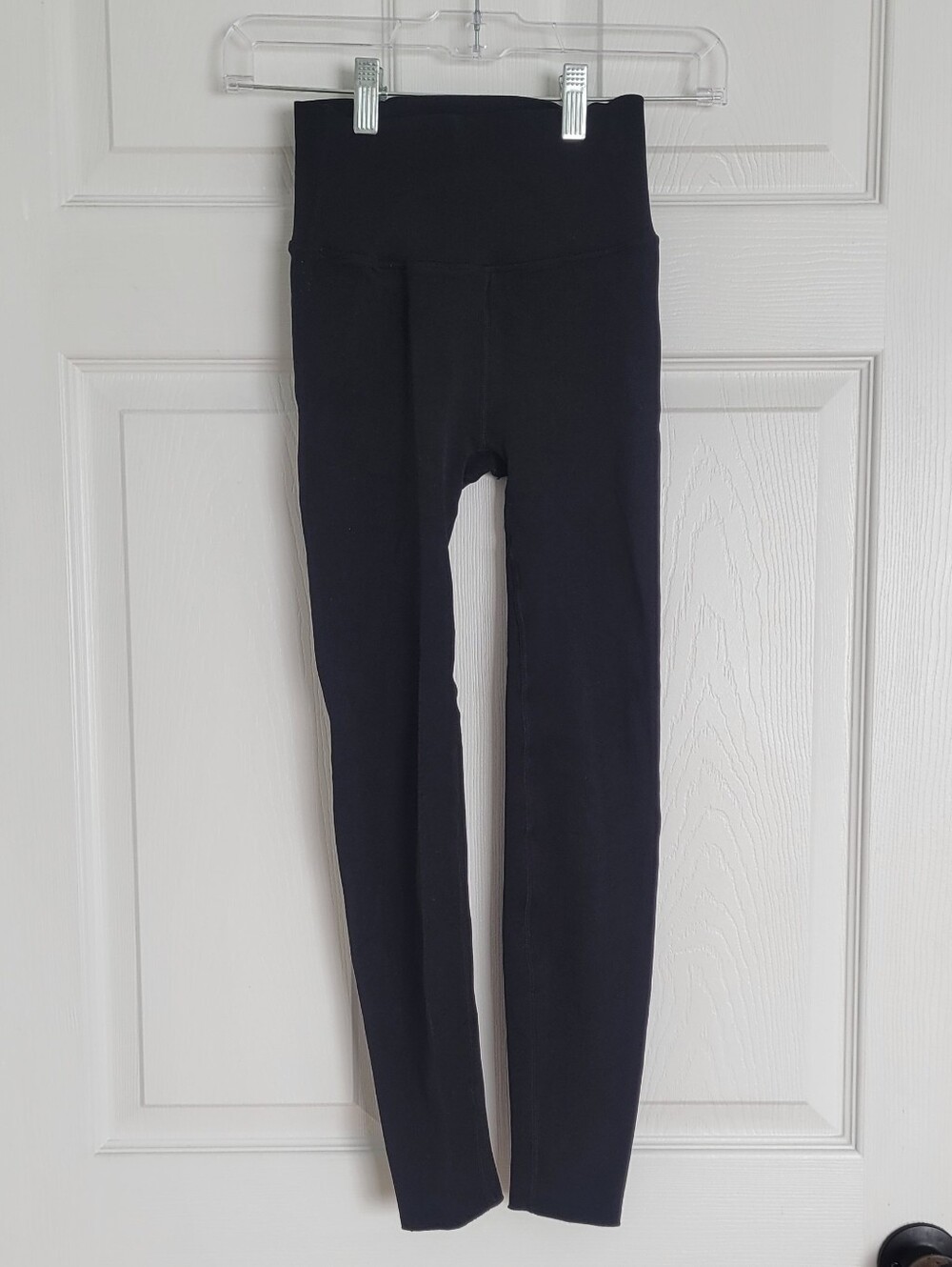 Fabletics SculptKnit Black High-Rise Capri Leggings